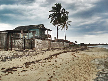 Playa Morales  Bond0700, panoramio 