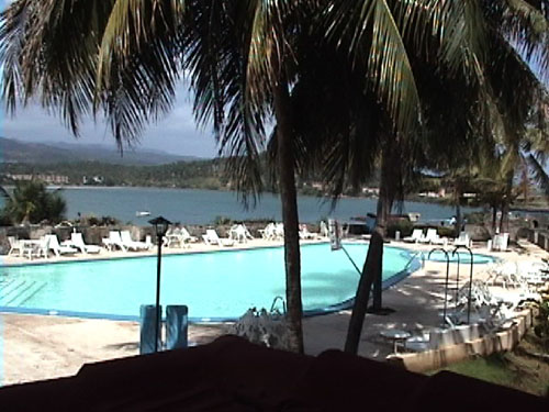 bara_piscine_castillo