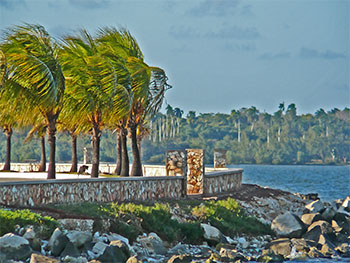 The Malecon (seaside walk) © sogestour 