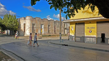 Tout est calme dans la rue Joaquin de Aguero 