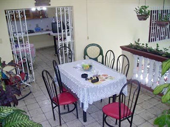 www.cubacasas.net > Camaguey > Hostal Mayra y Gaspar