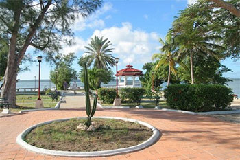 Parque de la Punta avec sa mini plage