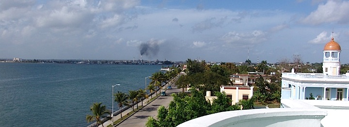 The port, in foreground, Jaguey Grande Hotel and anevida 35 on Punta Gorda © Danilo Pita, panoramio