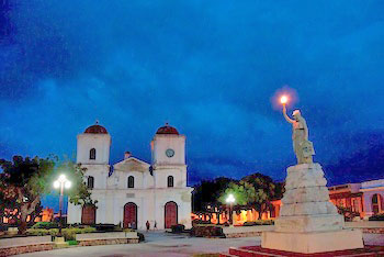 Iglesia San Fulgencio on Parque Calixto Garcia © Robin Thom Photography