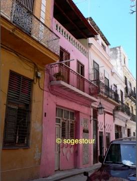 particuba •|• Habana Vieja • MARIBEL CABALLERO FLORES  © sogestour