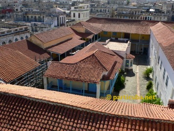 cubacasas.net •|• Habana Vieja • LA TERRAZA DE MANOLO