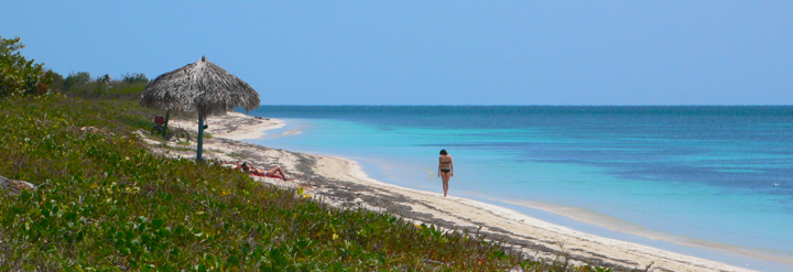 This is the endless and quasi-deserted beach at Hotel Ancon © sogestour