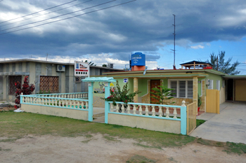 HOSTAL ENRIQUE | cubacasas.net |Zapata | Playa Larga | Batey Caleton •