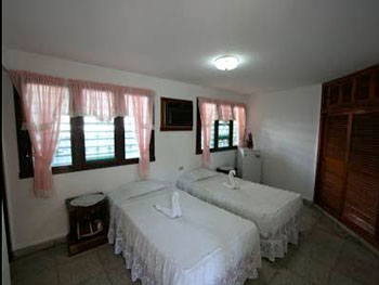 HOSTAL LUIS • cubacasas.net •|• Zapata • Playa Giron © sogestour