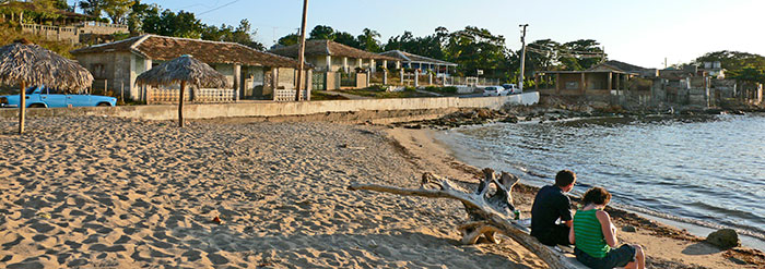 MIRANDO AL MAR | cubacasas.net | La Boca | Trinidad