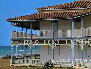 The Museo Municipal seaside