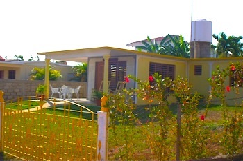 CASA MARYLIN y ADEL • ww.particuba.net •|• Viñales :::